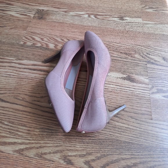 Taryn Rose Tess Pink Dusty Rose Mesh Closed Shoes Heel Pump Size size 10B - Picture 9 of 12